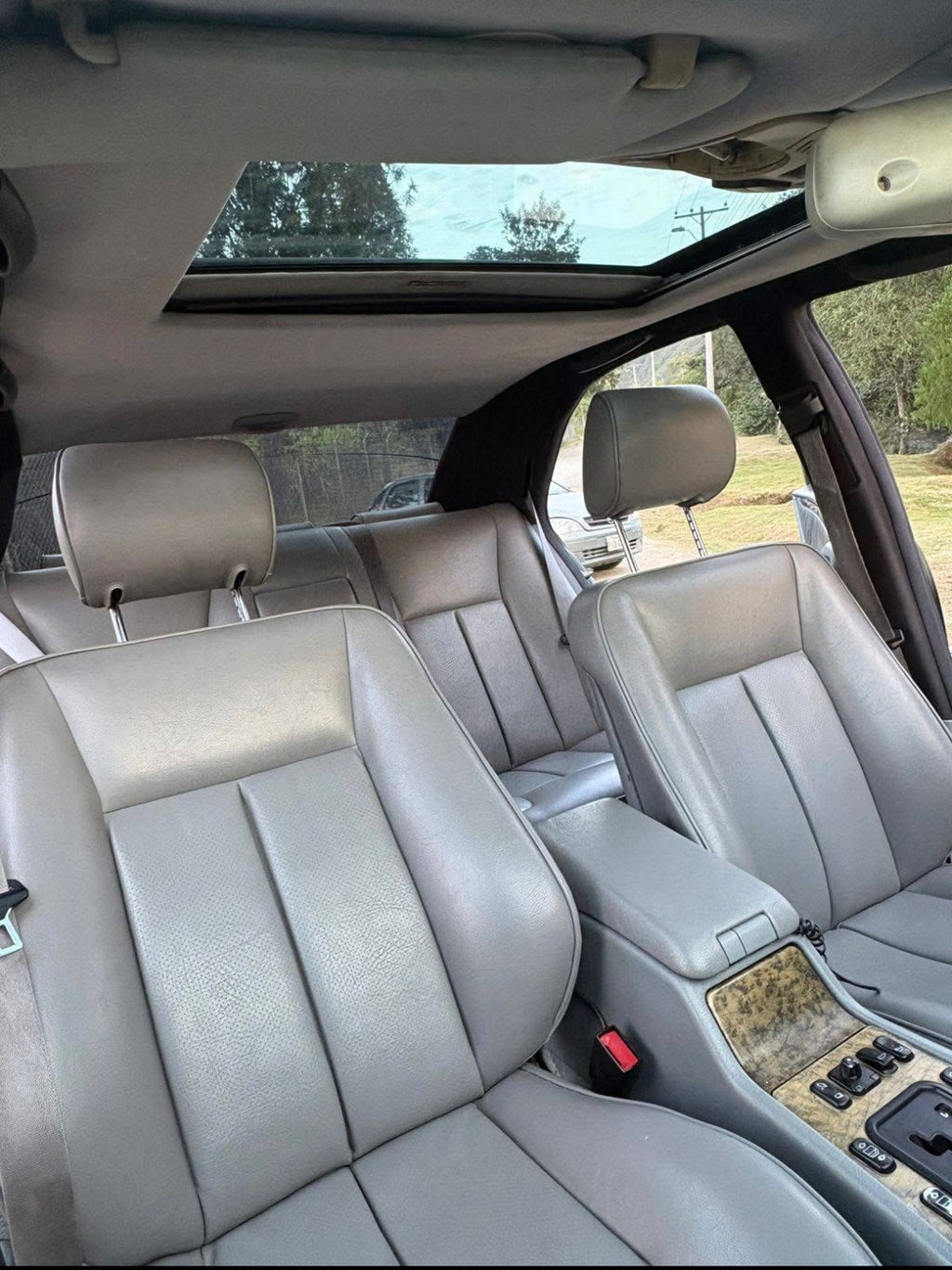 Mercedes Benz E320 AMG Avantgarde. 1998