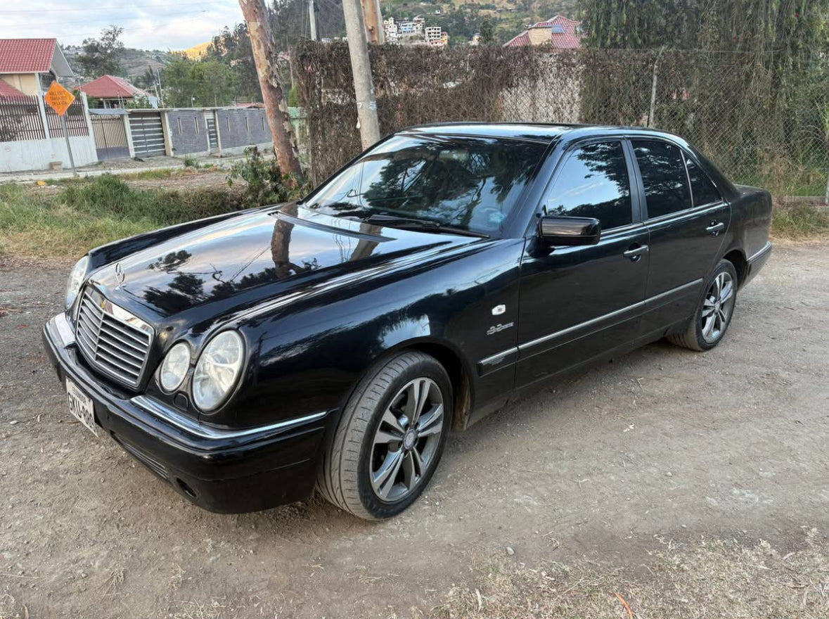 Mercedes Benz E320 AMG Avantgarde. 1998
